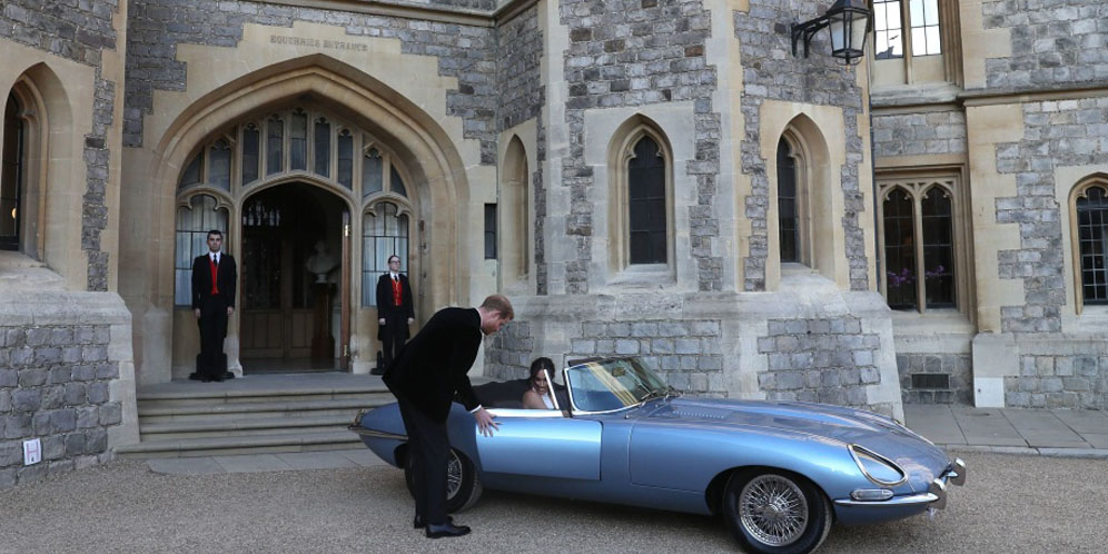 Jaguar Rp 6,6 Miliar yang Dipakai Pangeran Harry di Royal Wedding thumbnail